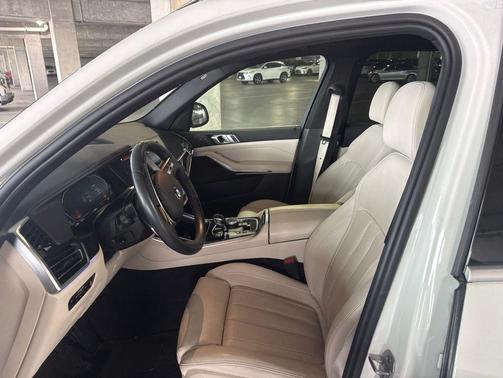 White 2021 BMW X5 sDrive40i
