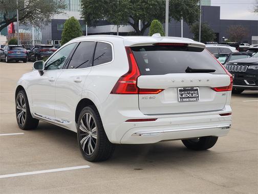 2022 Volvo XC60 B5 Inscription