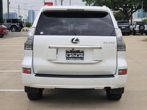 White 2023 Lexus GX 460 Premium