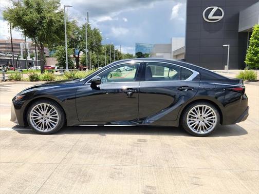 2022 Lexus IS 300 Base