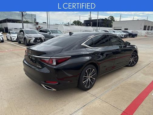 Black 2025 Lexus ES 350 Base