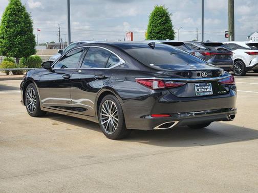 Black 2025 Lexus ES 350 Base