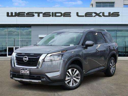 Gray 2023 Nissan Pathfinder SL FWD