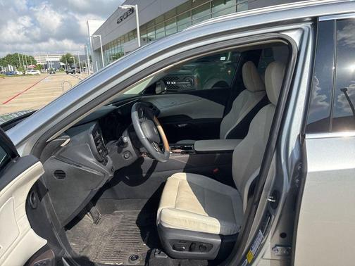 Silver 2023 Lexus RX 350 Luxury