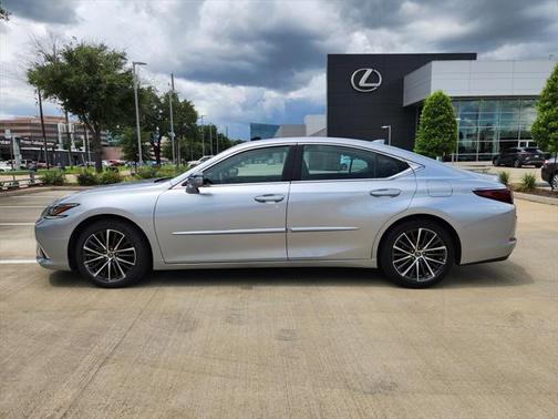 2023 Lexus ES 350 Base