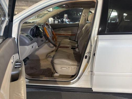 2004 Lexus RX 330 Base