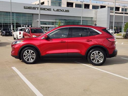 Red 2022 Ford Escape SEL