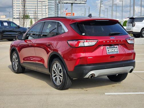 Red 2022 Ford Escape SEL
