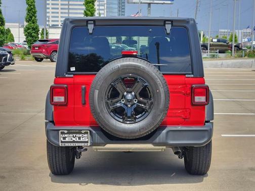 2022 Jeep Wrangler Unlimited Sport