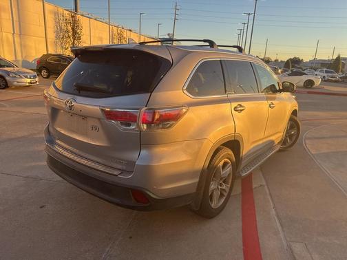 2016 Toyota Highlander Limited Platinum