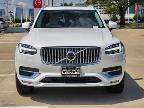 2024 Volvo XC90 B6 Plus Bright Theme 6-Seater