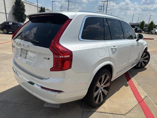 2024 Volvo XC90 B6 Plus Bright Theme 6-Seater