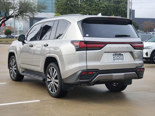 2023 Lexus LX 600 Luxury