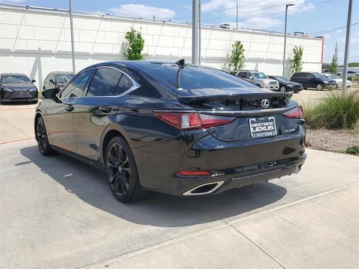 2024 Lexus ES 350 F SPORT Handling