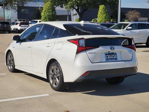 2019 Toyota Prius XLE