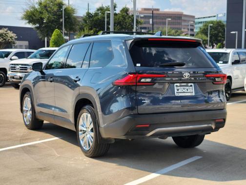 Storm Cloud 2024 Toyota Grand Highlander Platinum