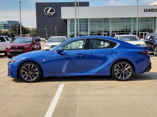 2022 Lexus IS 350 Base