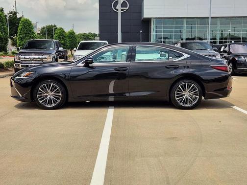 Black 2025 Lexus ES 350 Base