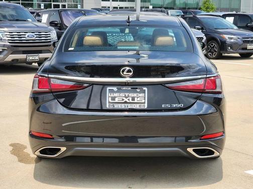 Black 2025 Lexus ES 350 Base