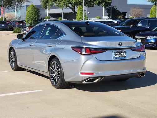 2023 Lexus ES 350 Base