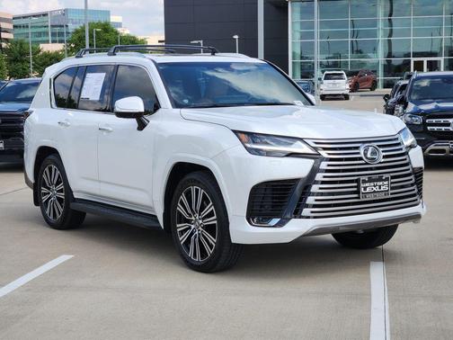 White 2025 Lexus LX 600 Luxury