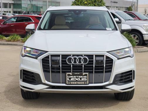 2022 Audi Q7 55 Premium Plus