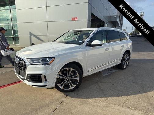 2022 Audi Q7 55 Premium Plus