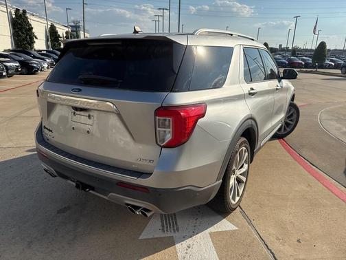 2021 Ford Explorer Platinum