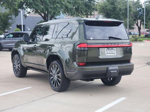 Green 2025 Lexus GX 550 Luxury+