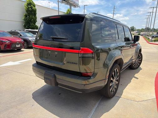 Green 2025 Lexus GX 550 Luxury+