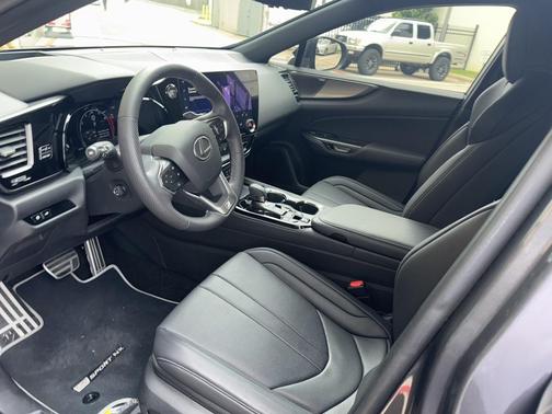2024 Lexus NX 350 F SPORT Handling