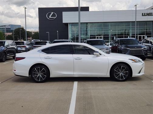 2025 Lexus ES 350 Base