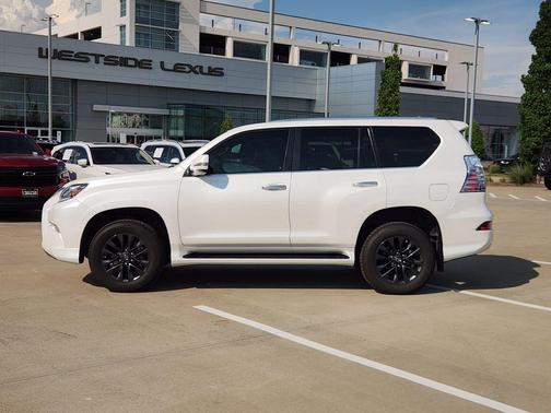 White Pearl 2023 Lexus GX 460 Premium