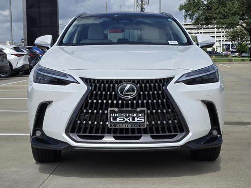 2025 Lexus NX 450h+ Luxury