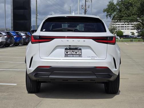 2025 Lexus NX 450h+ Luxury