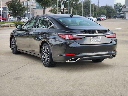 2025 Lexus ES 350 Base