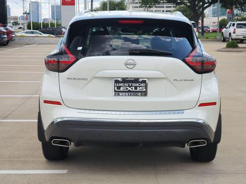 White 2023 Nissan Murano Platinum FWD