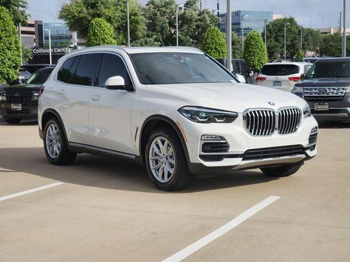 White 2021 BMW X5 sDrive40i
