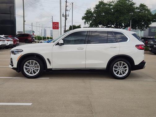 White 2021 BMW X5 sDrive40i