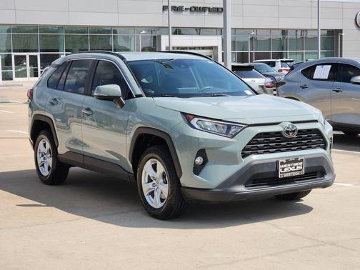 Gray 2019 Toyota RAV4 XLE