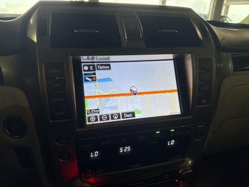 White 2019 Lexus GX 460 Luxury