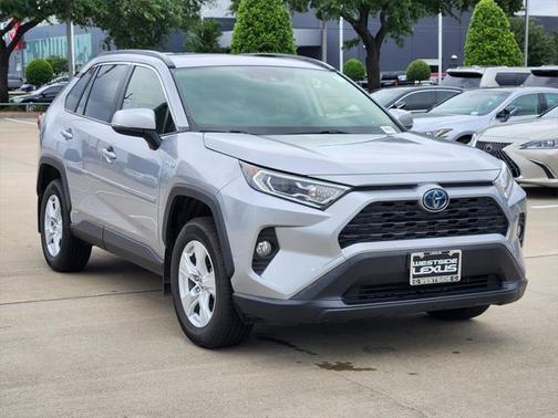 2020 Toyota RAV4 Hybrid XLE