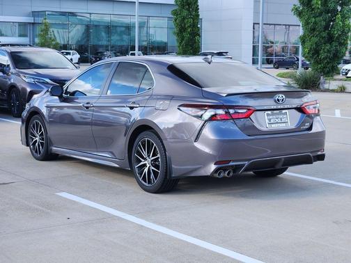 Predawn Gray Mica 2024 Toyota Camry Hybrid SE