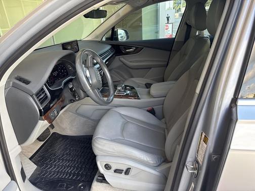 2019 Audi Q7 55 Premium