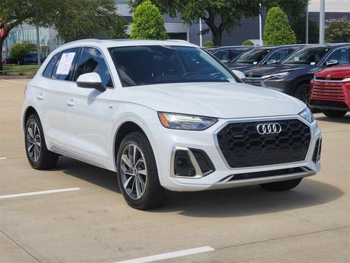 2022 Audi Q5 45 S line Premium Plus