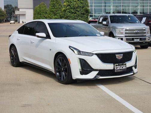 2022 Cadillac CT5 Sport