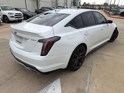 2022 Cadillac CT5 Sport