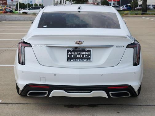 2022 Cadillac CT5 Sport