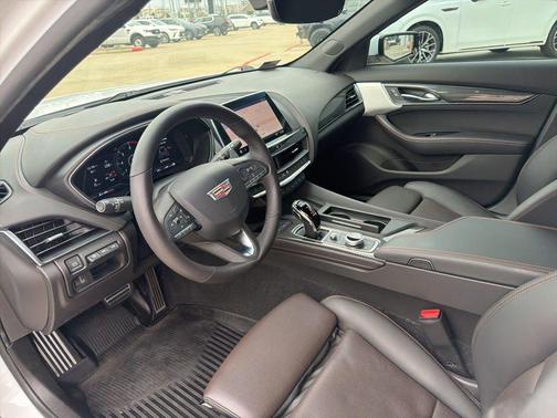 2022 Cadillac CT5 Sport