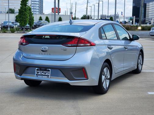 2022 Hyundai IONIQ Hybrid Blue